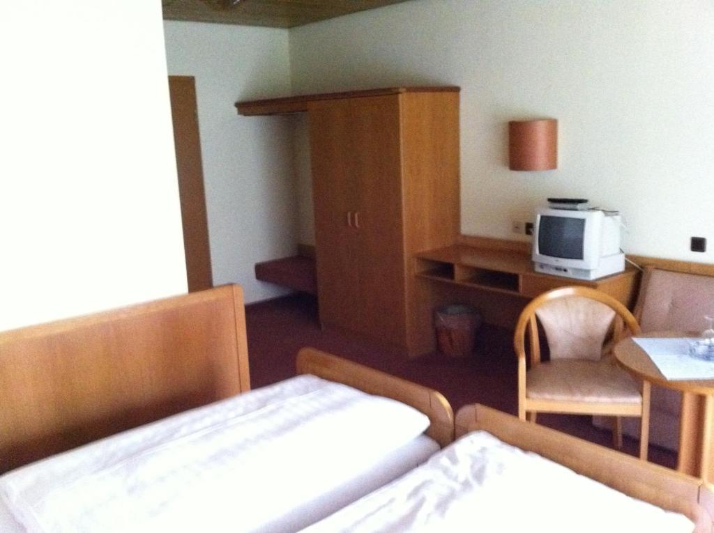 Hotel Bacchusstube Garni Goldbach  部屋 写真